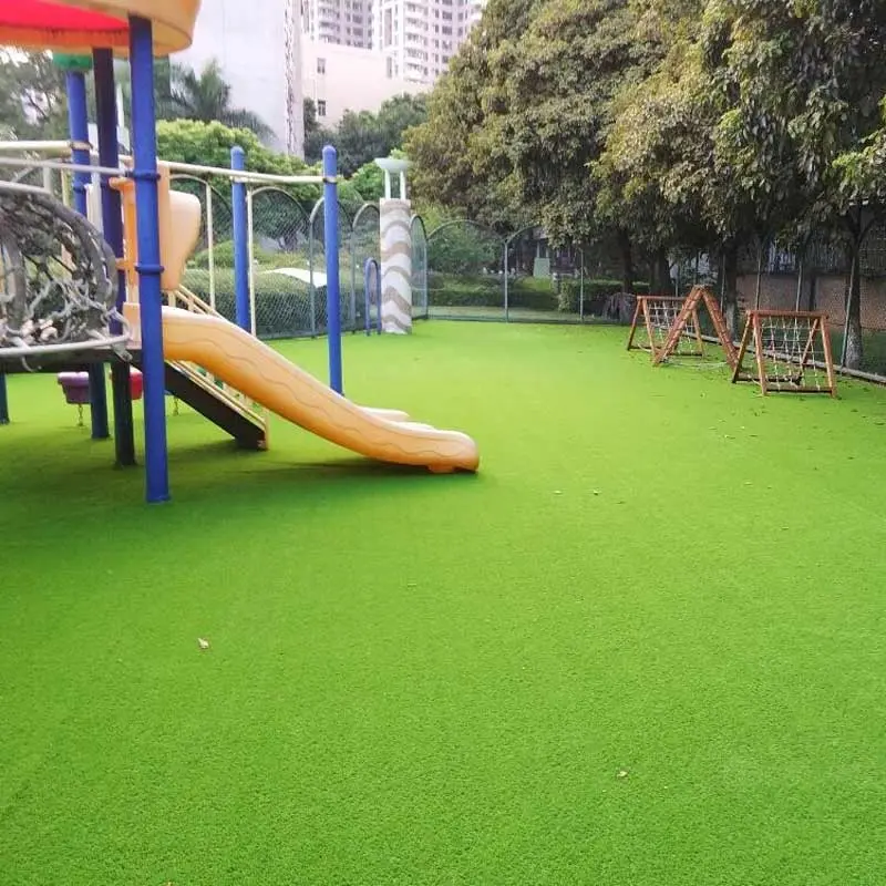 SafePlay-School-Artificial-Turf-–-Durable,-Eco-Fri02